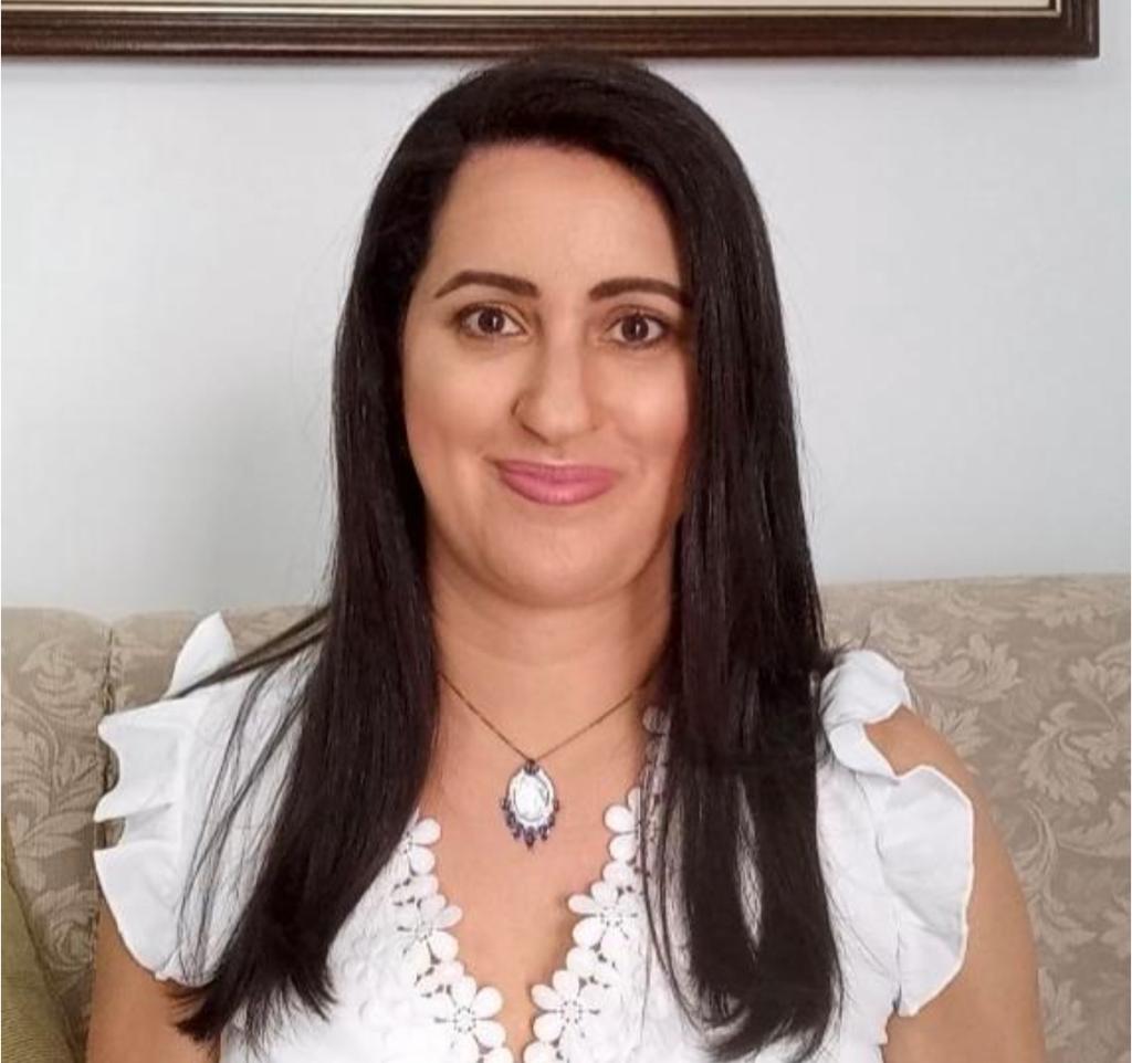 Dra. Camila Nicodemo 